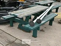 Betonnen buitentafel met vaste zitbanken 200x155x76 - afbeelding 1 van  2