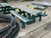 Betonnen buitentafel met vaste zitbanken 200x155x76 - afbeelding 2 van  2