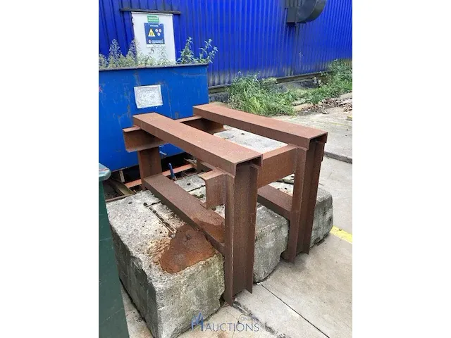Betonnen contragewicht - afbeelding 2 van  2