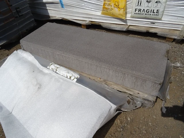 Betonnen traptrede - afbeelding 1 van  3