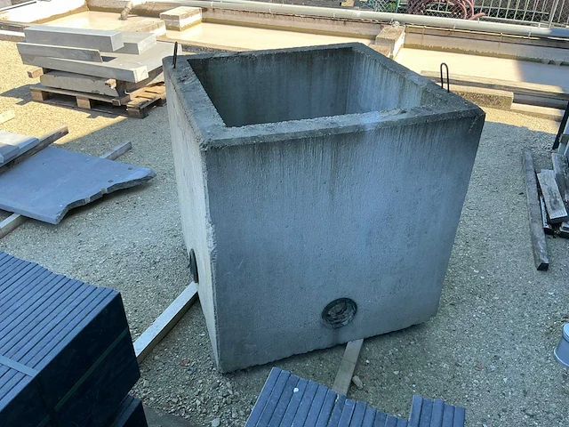 Betonnen waterput - afbeelding 3 van  8