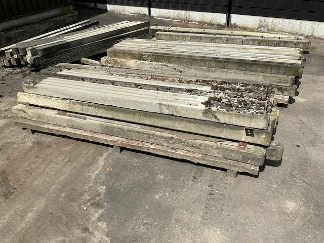 Betonpalen - afbeelding 2 van  6