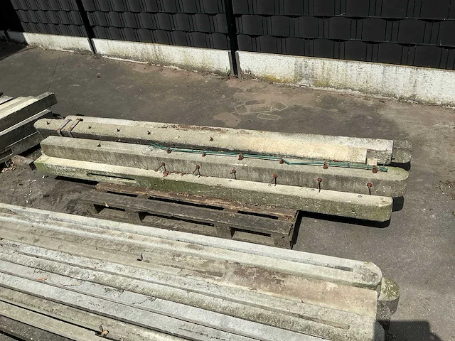Betonpalen - afbeelding 4 van  6