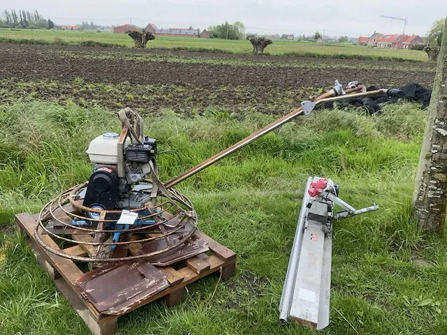 Betonpoliermachine - afbeelding 1 van  4