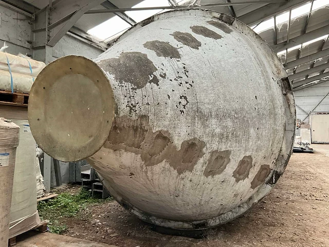 Betonsilo met frame - afbeelding 15 van  17