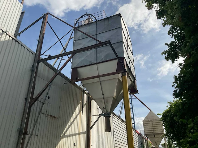 Betonsilo - afbeelding 2 van  8