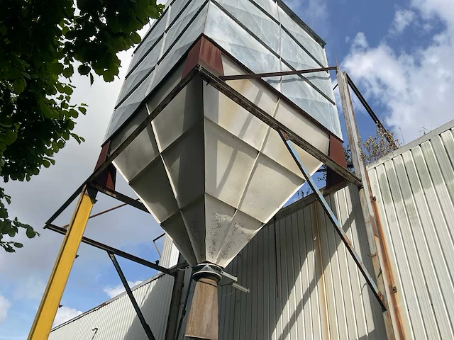 Betonsilo - afbeelding 4 van  8