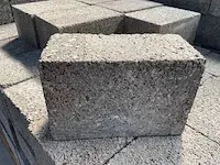 Betonstenen, 6 paletten - afbeelding 2 van  3