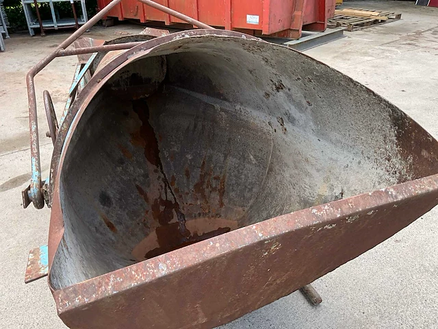 Betonstortbak - afbeelding 6 van  6