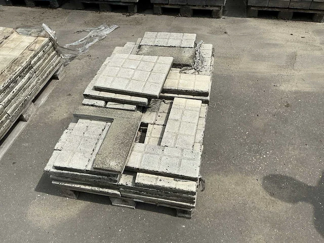 Betontegel - afbeelding 2 van  4