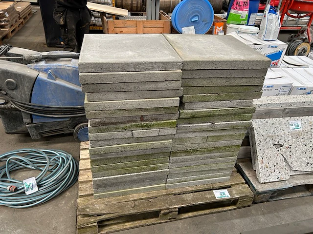 Betontegels - afbeelding 1 van  2