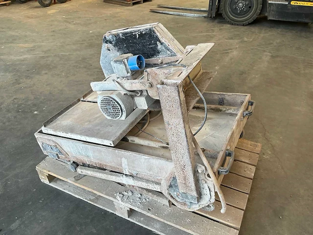 Betonzaag interdiamant id440 220v - afbeelding 3 van  6