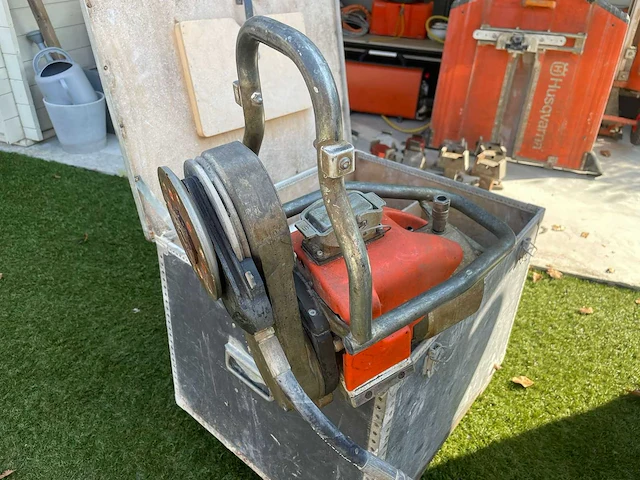 Betonzaag, wandzaag husqvarna ws 482 hf en draadzaag, diamantkabelzaag - afbeelding 12 van  20