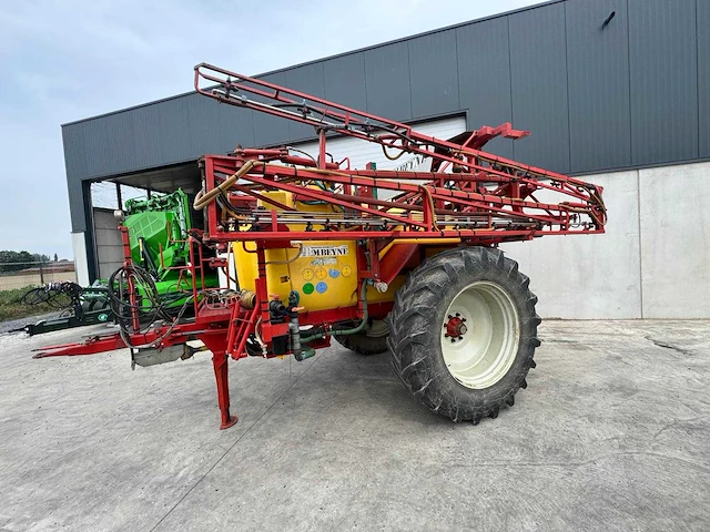 Beyne - plk24 - sprayer - 2002 - afbeelding 1 van  11
