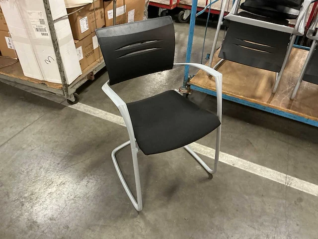 Bezoekersstoelen (18x) - afbeelding 1 van  4