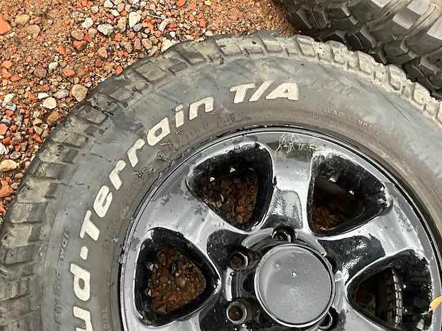 Bfgoodrich mud terrain banden - afbeelding 7 van  13