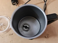 Bialetti elektrische melkopschuimer - afbeelding 2 van  3