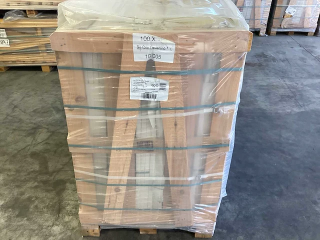 Bien gris travertino mat 100x100 cm tegel 60 m² - afbeelding 2 van  12