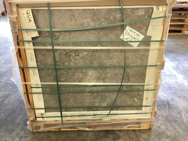 Bien gris travertino mat 100x100 cm tegel 60 m² - afbeelding 4 van  12