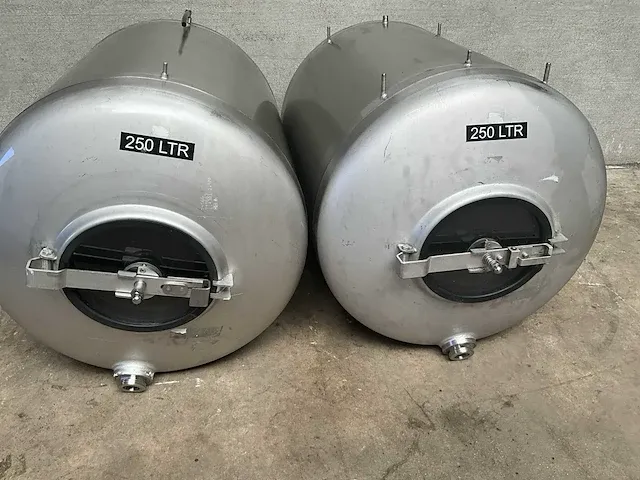 Biertank opslagtank (2x) - afbeelding 4 van  6