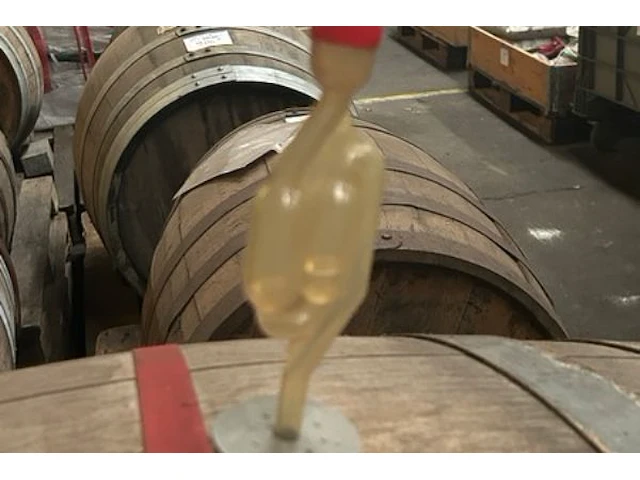 Biervat gevuld - afbeelding 2 van  3