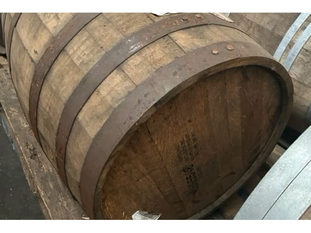 Biervat gevuld - afbeelding 2 van  4