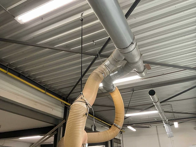 Biesse rover a4.30 cnc-bewerkingscentrum - afbeelding 17 van  24