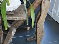 Bijzettafel uitgesneden afrikaanse man hardhout - afbeelding 3 van  4