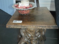 Bijzettafel uitgesneden afrikaanse man hardhout