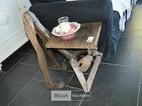 Bijzettafel uitgesneden afrikaanse man hardhout - afbeelding 3 van  4