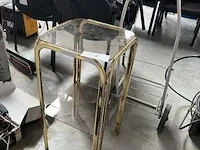 Bijzettafeltje