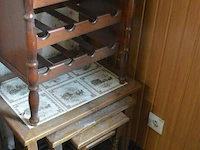 Bijzettafeltjes 3 st, wijnrekje en div deco - afbeelding 3 van  4