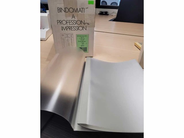 Bindomatic & unibinder inbindmachine 2 stuks - afbeelding 11 van  18