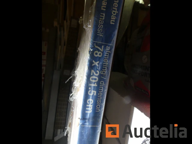 Binnendeurblad in meranti wickes, buitendeurblad in merbau wickes - afbeelding 5 van  6