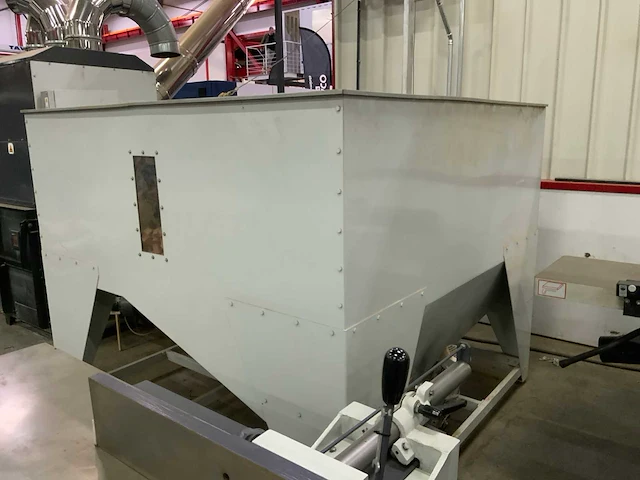 Bio4heating cgh 240 sbc industriële houtkachel voor werkplaatsverwarming - afbeelding 8 van  11