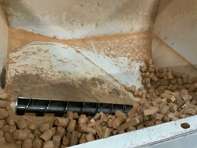 Bio4heating cgh 240 sbc industriële houtkachel voor werkplaatsverwarming - afbeelding 9 van  11