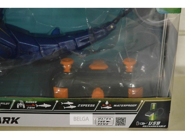 Bionic shark op afstandbediening - afbeelding 4 van  6