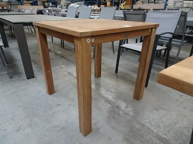 Birlington rosselini teak tuintafel vierkant 80cm - afbeelding 1 van  4