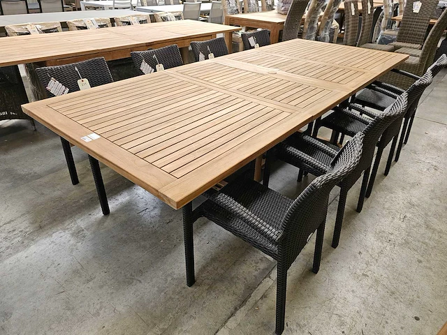Birlington teak tuintafel 200-300 x 120cm natural teak top 4cm - afbeelding 1 van  4