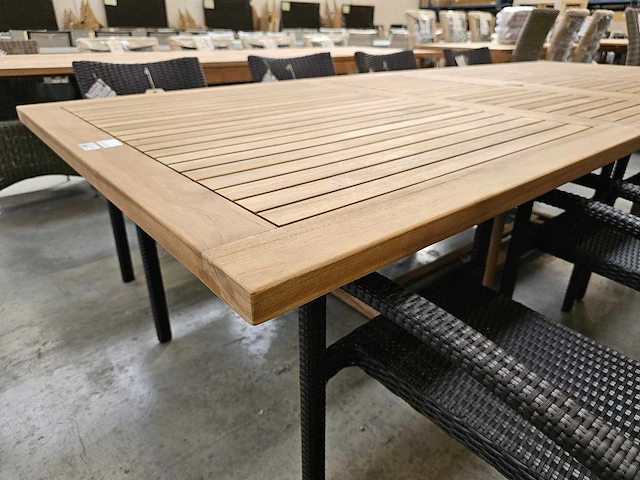 Birlington teak tuintafel 200-300 x 120cm natural teak top 4cm - afbeelding 3 van  4