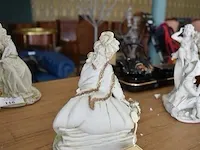 Biscuit beeldje vrouw ca. 20cm - afbeelding 5 van  7