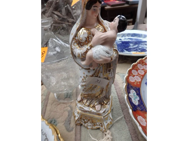 Biscuit madonna met kind - afbeelding 1 van  2