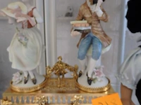 Biscuit op voet hoogte 26cm - afbeelding 1 van  1