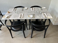 Bistro set : vv 4 stoelen 2 tafels excl bestek