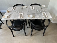 Bistro set : vv 4 stoelen 2 tafels excl bestek