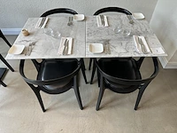 Bistro set : vv 4 stoelen 2 tafels excl bestek