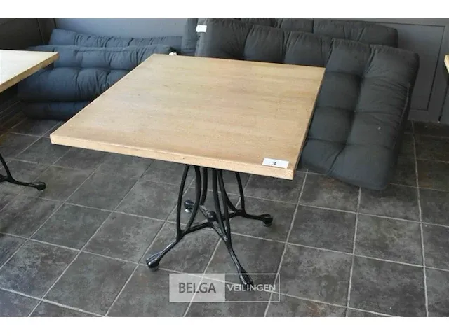 Bistrotafel blad en metalen onderstel - afbeelding 1 van  2