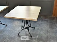 Bistrotafel blad en metalen onderstel