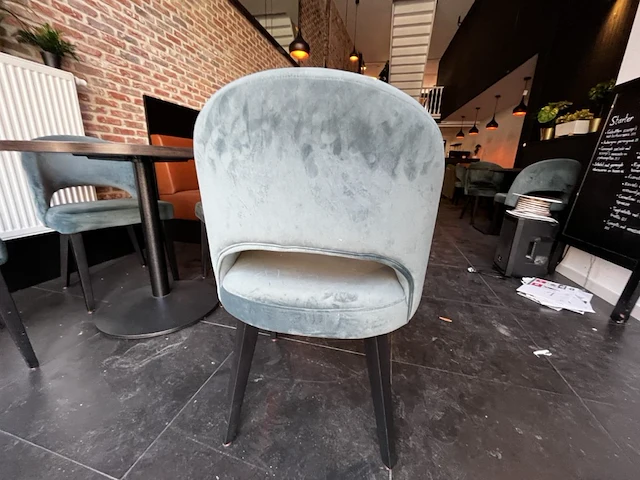 Bistrotafels en stoelen - afbeelding 3 van  14