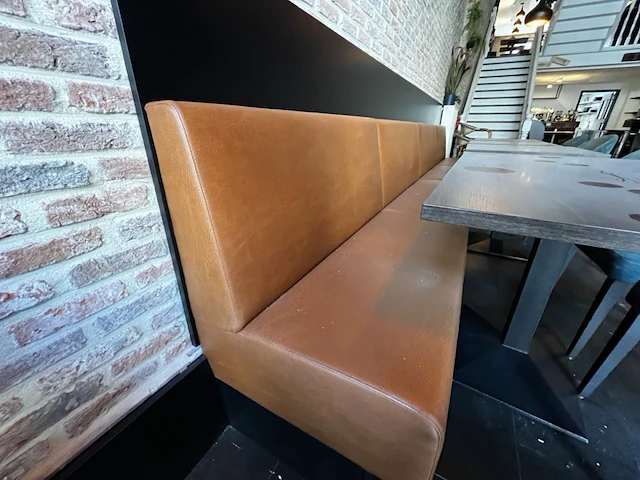 Bistrotafels en stoelen - afbeelding 6 van  14